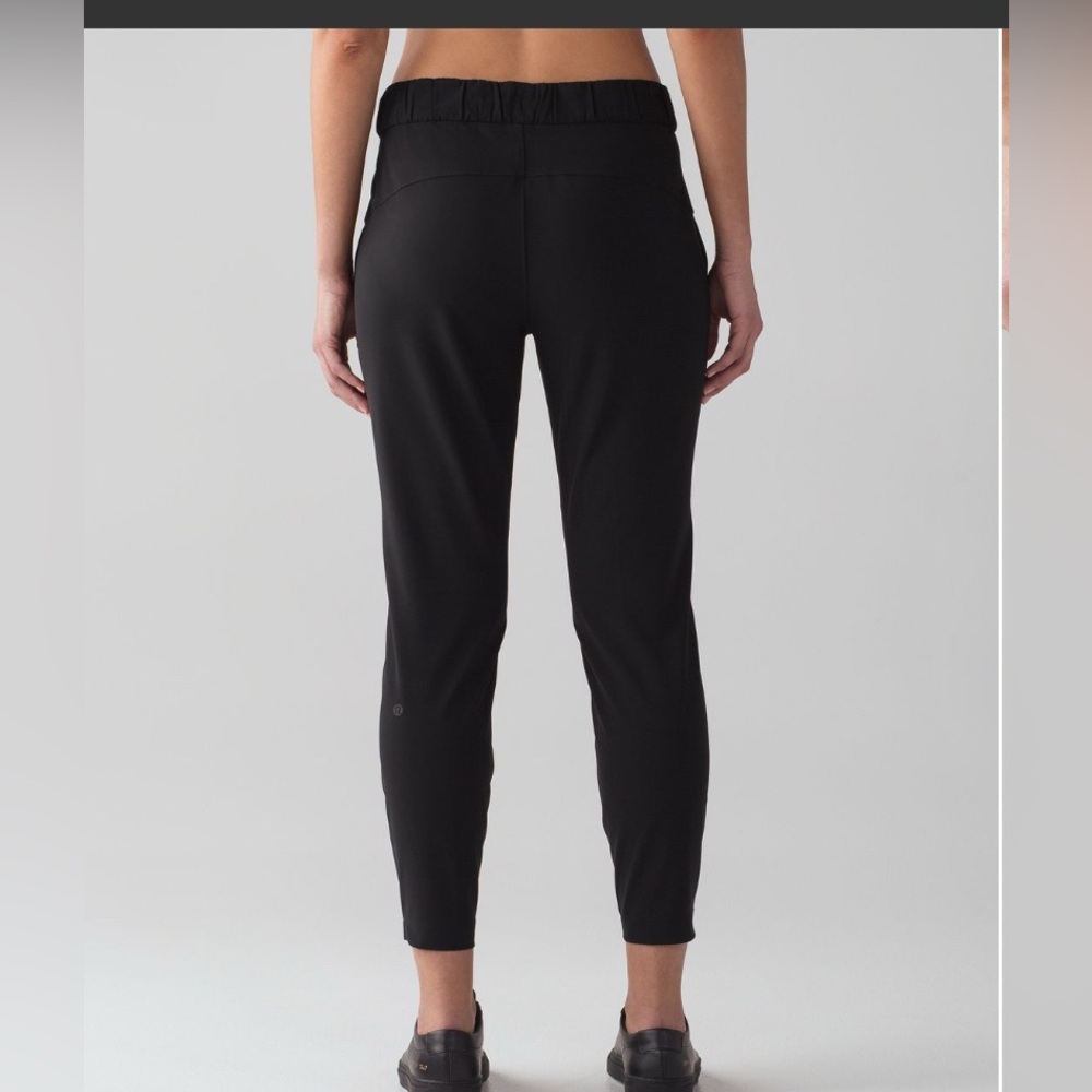 Lululemon On The Fly Pant Woven 28” Black – Size 4 - Picture 2 of 7